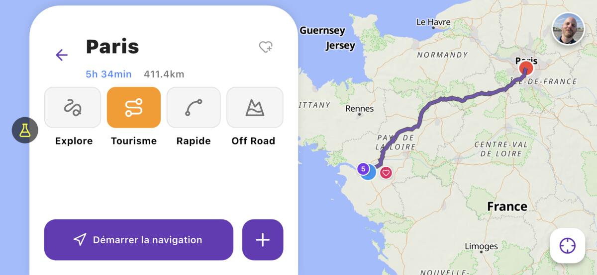 Motorcycle GPS navigation on curvy roads