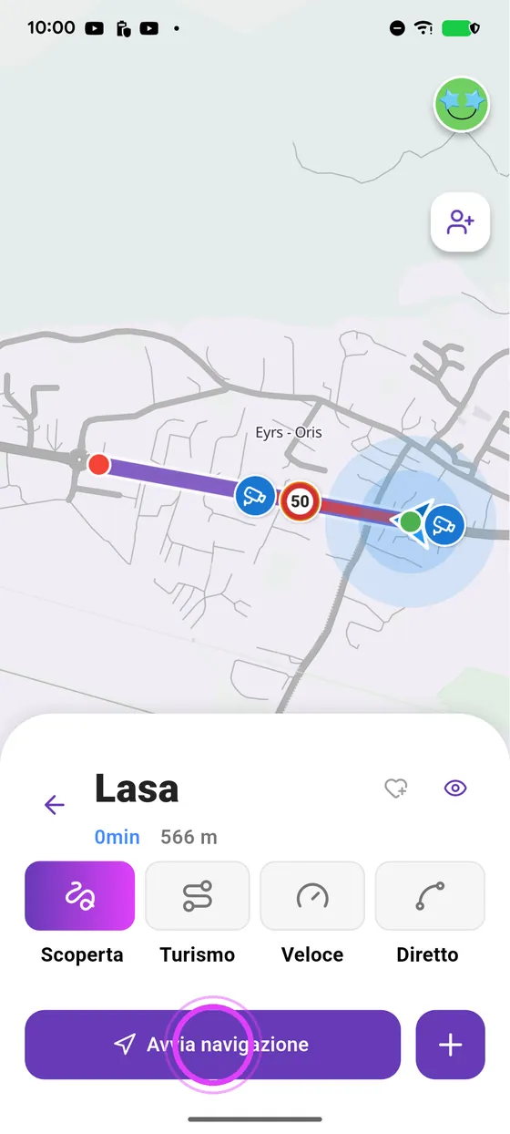 Arriva un motociclista
